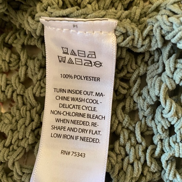 Artelier Nicole Miller sage green open knit sweater in size medium - Picture 5 of 5